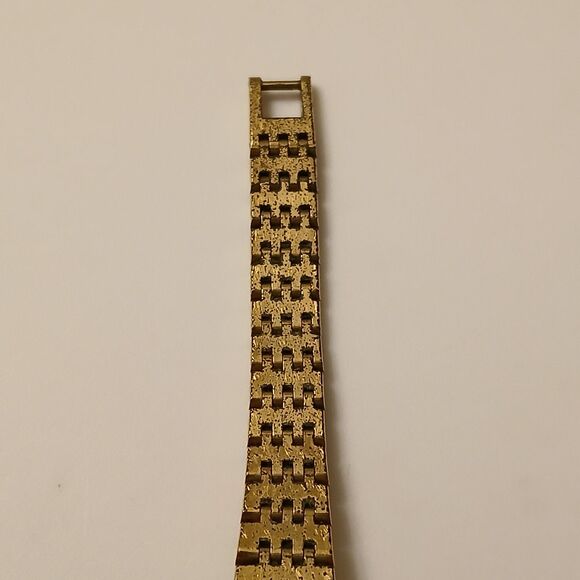 Vtg 80's Timex Q K Cell Women Gold Tone Stainless Steel Watch 5 1/4" Wrist READ - Picture 15 of 16